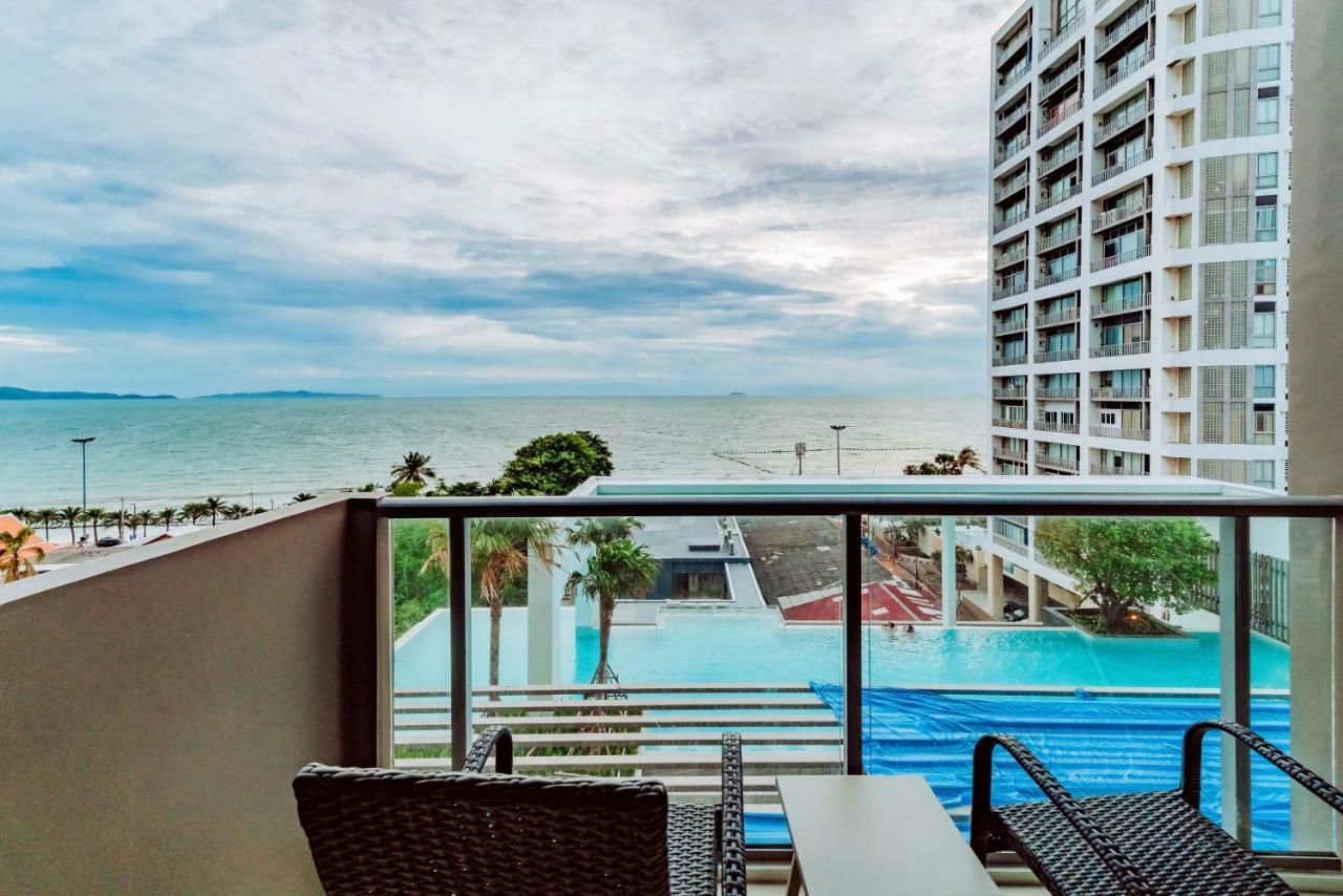 Pattaya Aeras Condotel Джомтьен Экстерьер фото